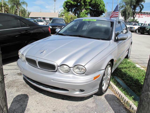 Photo of 2002 Jaguar X-TYPE