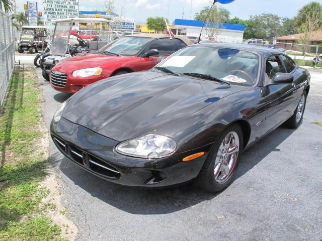 Photo of 1997 Jaguar XK8