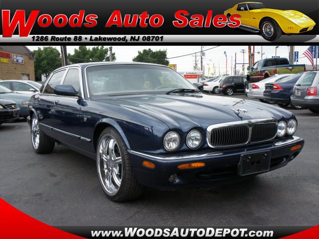 Photo of 1999 Jaguar XJ8
