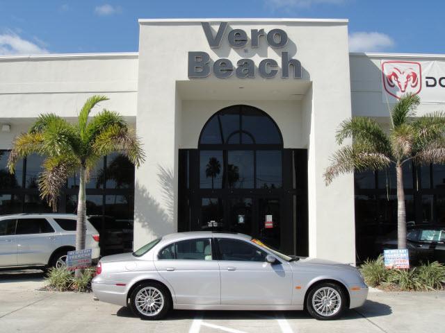 Photo of 2006 Jaguar S-Type