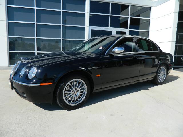 Photo of 2007 Jaguar S-Type