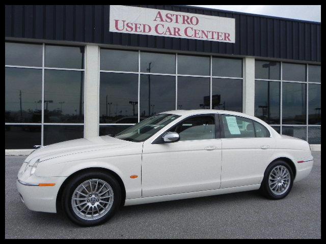Photo of 2007 Jaguar S-TYPE