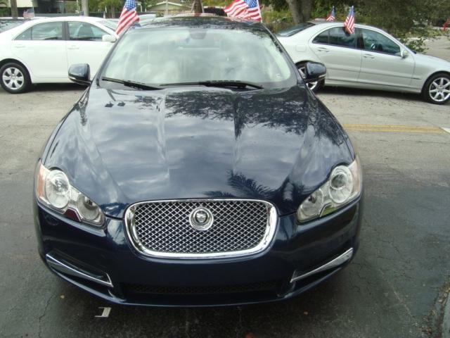 Photo of 2011 Jaguar XF