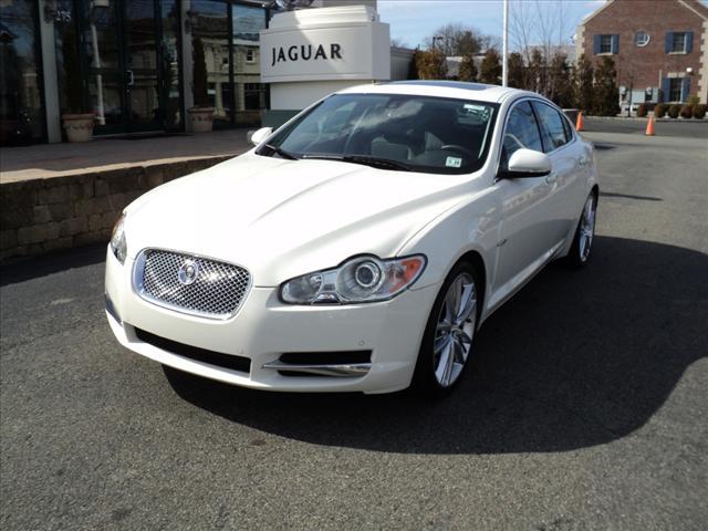 Photo of 2010 Jaguar XF