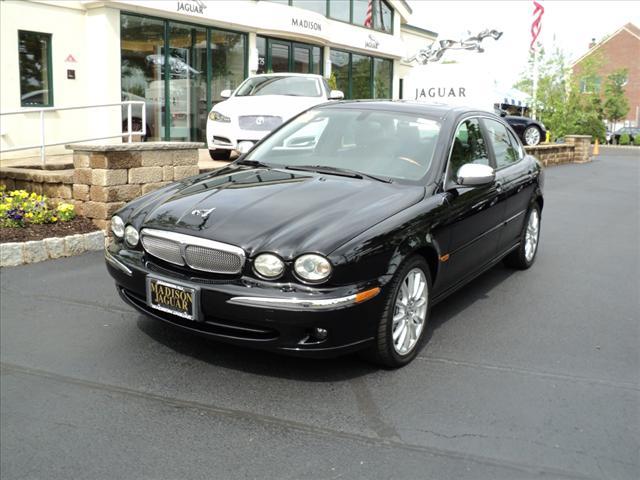 Photo of 2005 Jaguar X-Type
