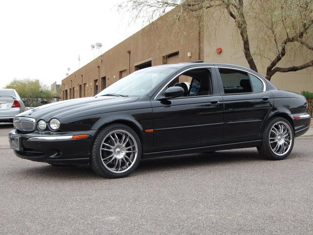 Photo of 2005 Jaguar X-Type