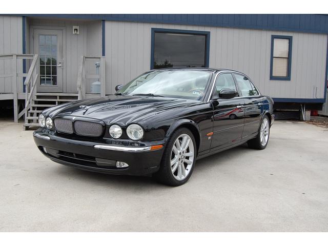 Photo of 2005 Jaguar XJR