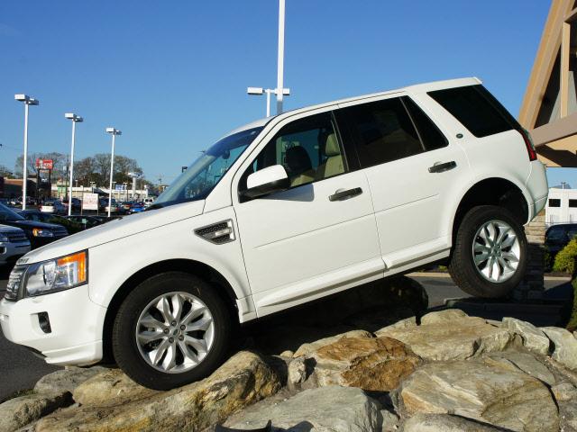 Photo of 2011 Land Rover LR2