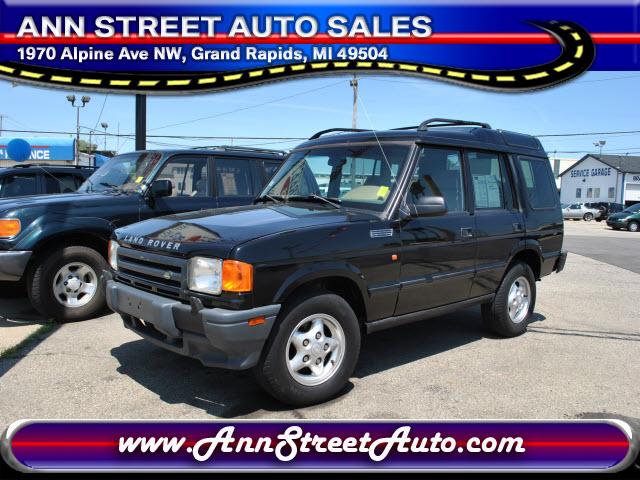 Photo of 1999 Land Rover Discovery