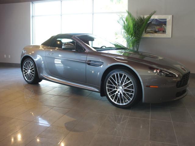Photo of 2011 Aston Martin V8 Vantage