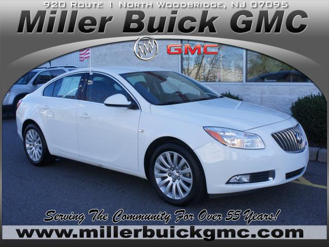 Photo of 2011 Buick Regal