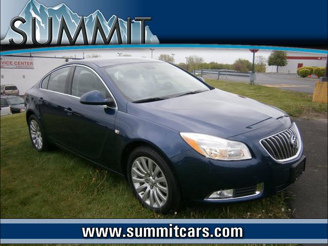 Photo of 2011 Buick Regal