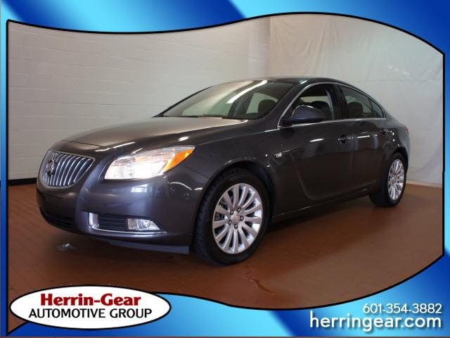 Photo of 2011 Buick Regal
