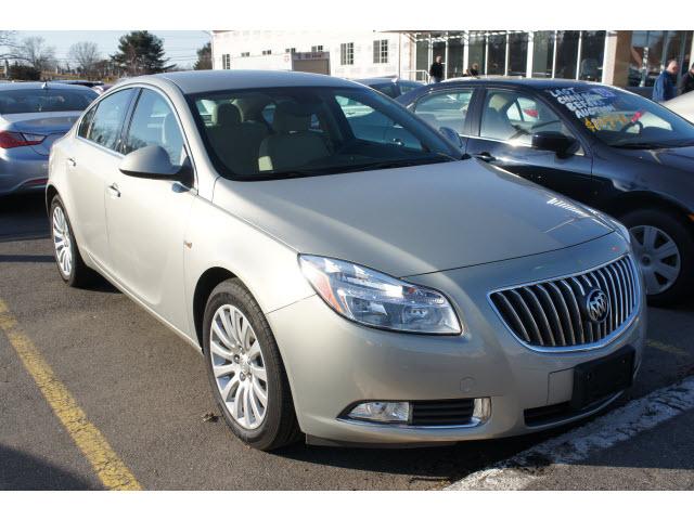 Photo of 2011 Buick Regal