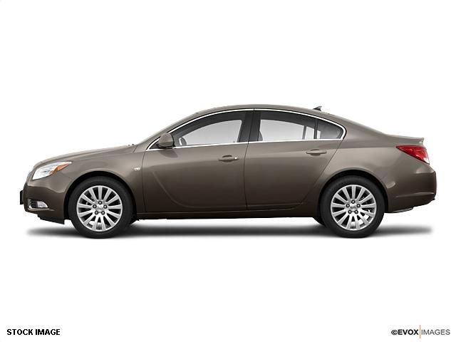 Photo of 2011 Buick Regal