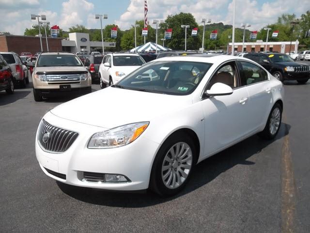Photo of 2011 Buick Regal