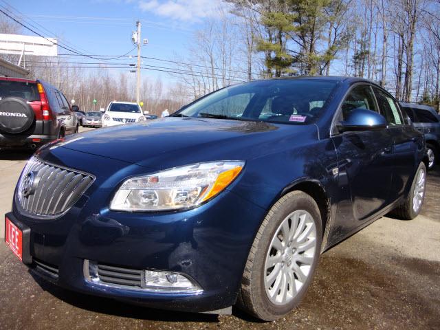 Photo of 2011 Buick Regal
