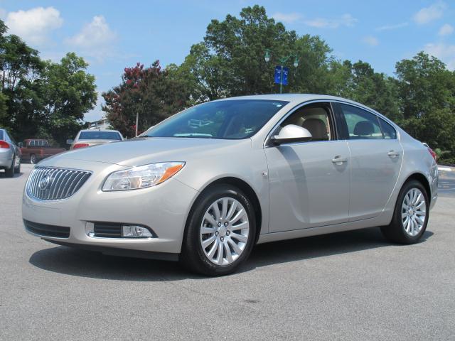 Photo of 2011 Buick Regal