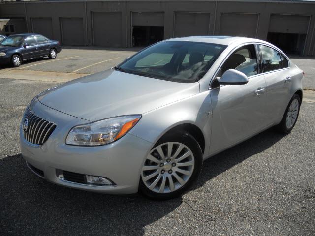 Photo of 2011 Buick Regal