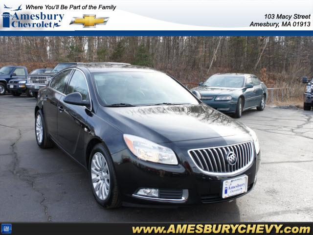 Photo of 2011 Buick Regal