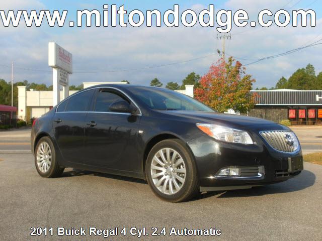 Photo of 2011 Buick Regal