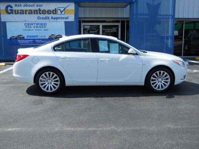 Photo of 2011 Buick Regal