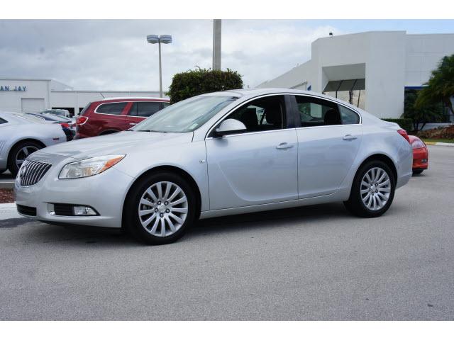 Photo of 2011 Buick Regal