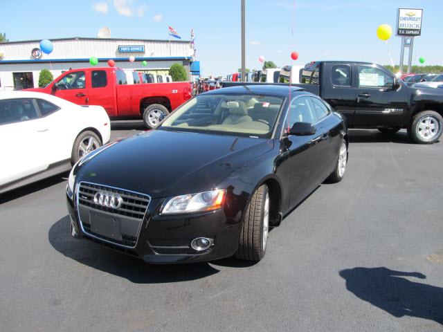 Photo of 2011 Audi A5 Hinsdale Illinois