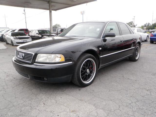 Photo of 2000 Audi A8
