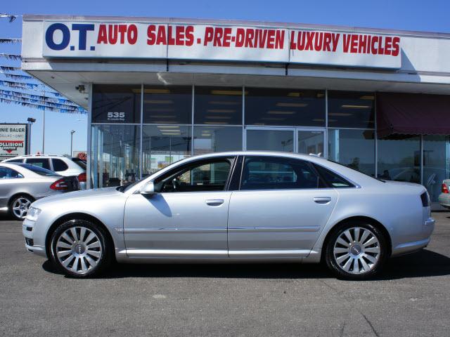 Photo of 2005 Audi A8