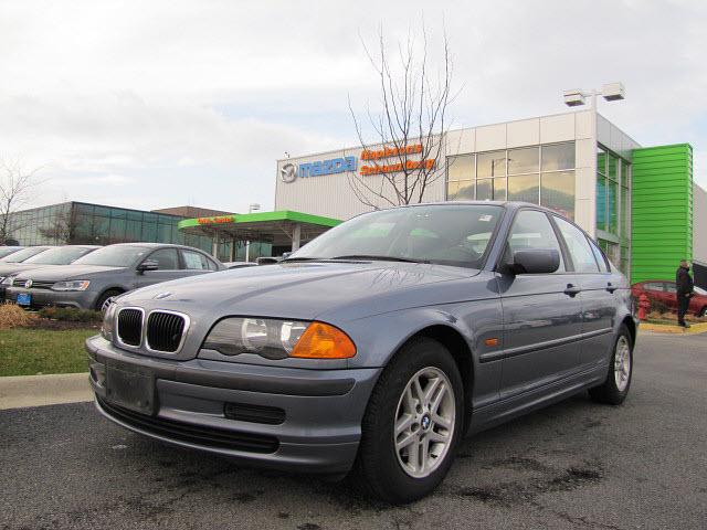 Photo of 2000 BMW 323i