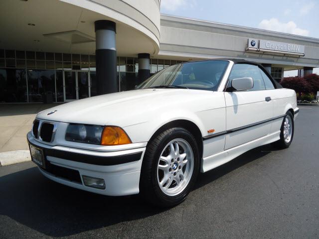Photo of 1999 BMW 323ci