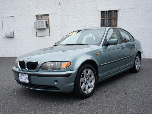 Photo of 2003 BMW 325XI