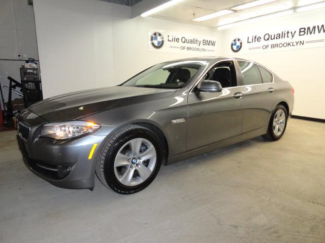 Photo of 2011 BMW 528i