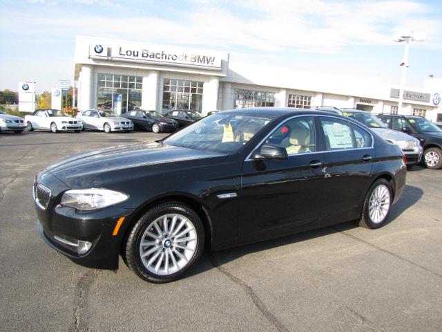 Photo of 2011 BMW 535i
