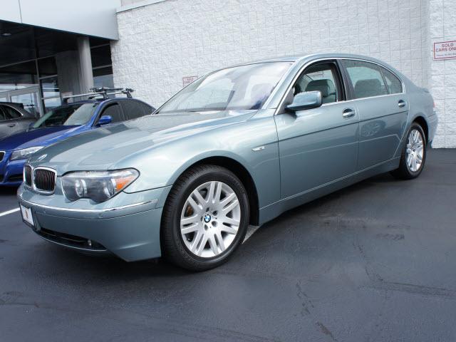 Photo of 2003 BMW 745Li