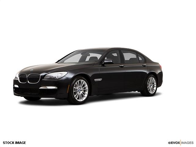 Photo of 2010 BMW 750i