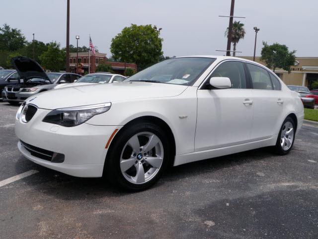 Photo of 2008 BMW 528i