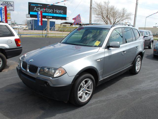 Photo of 2004 BMW X3