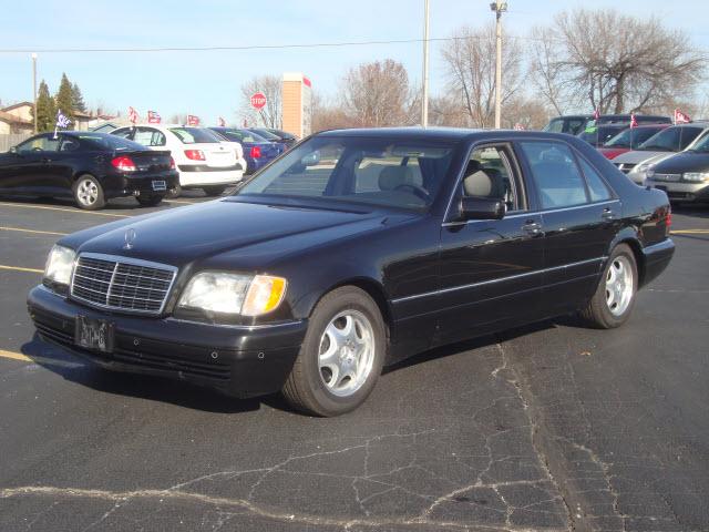 Photo of 1999 Mercedes-Benz S500