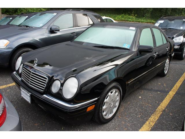 Photo of 1998 Mercedes-Benz E-Class