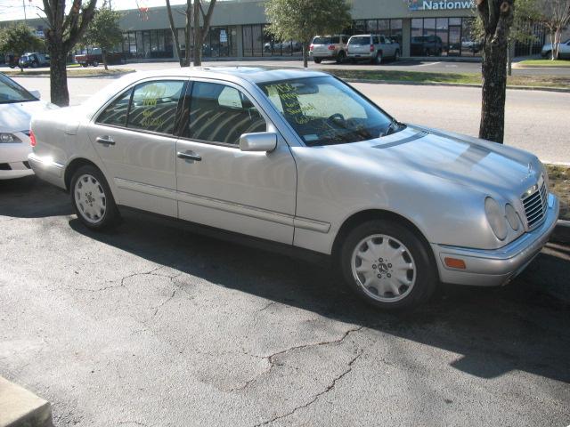 Photo of 1999 Mercedes-Benz E-Class