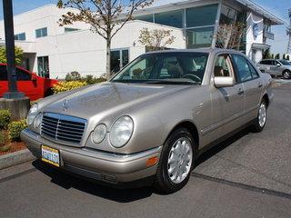 Photo of 1999 Mercedes-Benz E320