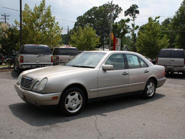 Photo of 1999 Mercedes-Benz E430