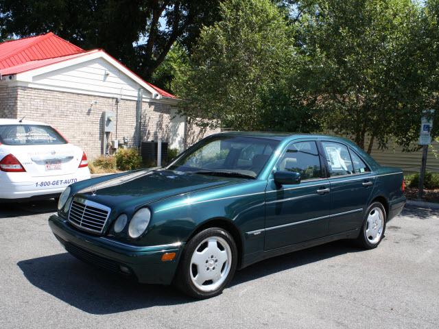 Photo of 1997 Mercedes-Benz E420
