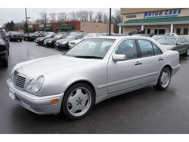 Photo of 1999 Mercedes-Benz E-Class
