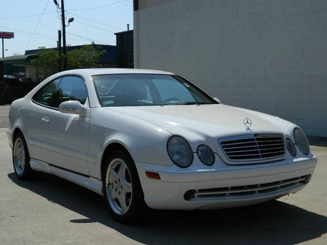 Photo of 2000 Mercedes-Benz CLK-Class