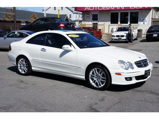Photo of 2009 Mercedes-Benz CLK-Class