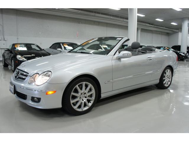 Photo of 2007 Mercedes-Benz CLK350