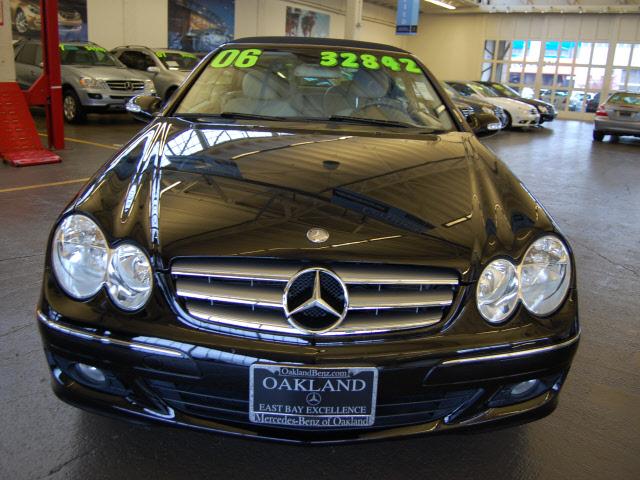 Photo of 2006 Mercedes-Benz CLK350
